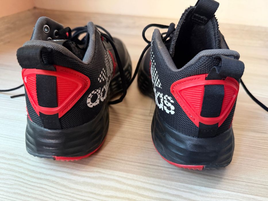 Маратонки Adidas