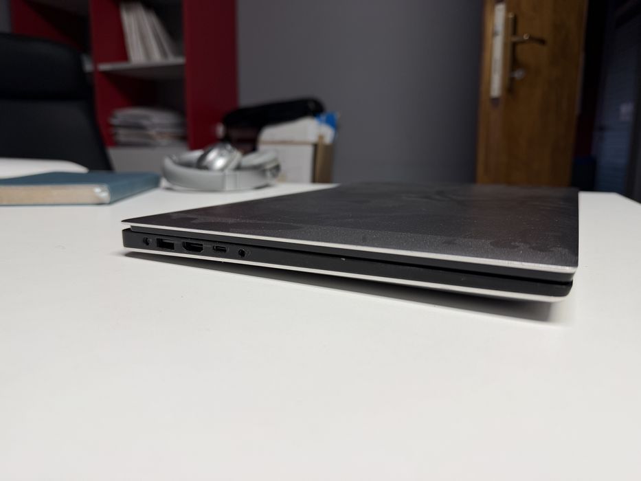 Dell XPS 15 9560 | i7-7700HQ | 16GB RAM | SSD 512GB - Laptop Premium