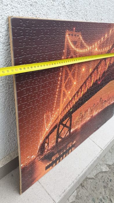 Vând tablou ideal pentru decor din piese Lego dimensiunea 50x70cm ,pod