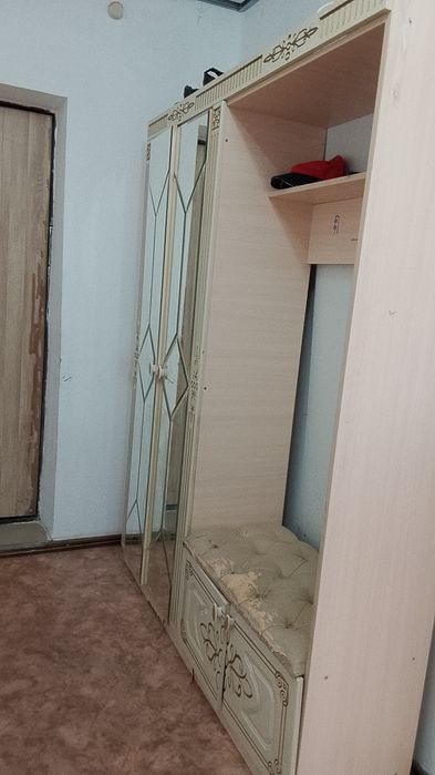 Продам б.у прихожии хорошем состояние