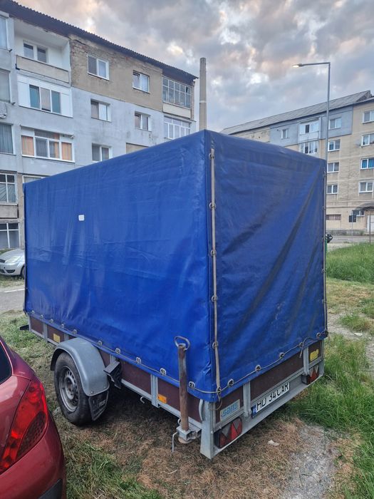 De vanzare remorca cu prelata