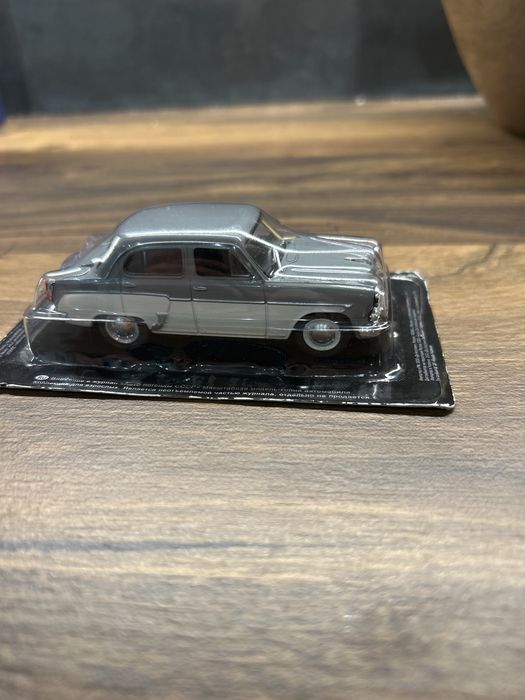 2 Броя Колекционерски Москвич-407 (1:43) – DeAgostini – Чисто нов