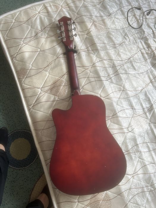 Гитара и мини кондиционер