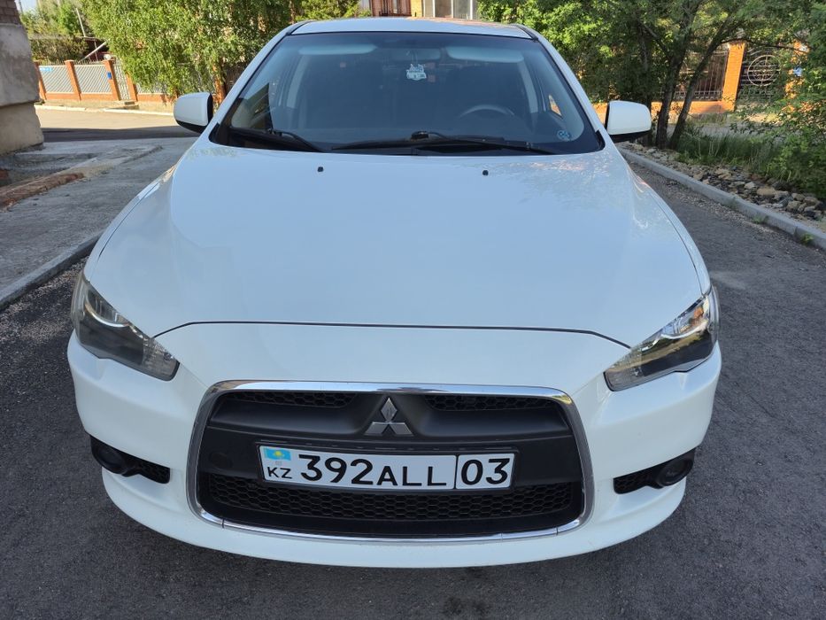 Mitsubishi lancer продам