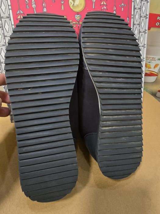 Emporio ARMANI маратонки