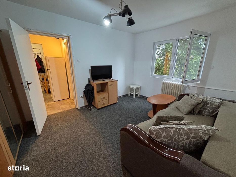 Vand apartament 2 camere Manastur
