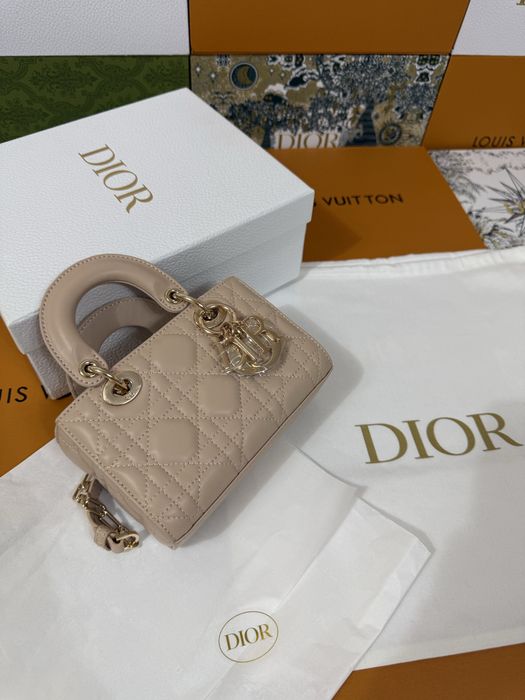 Дизайнерска дамска чантичка New Season