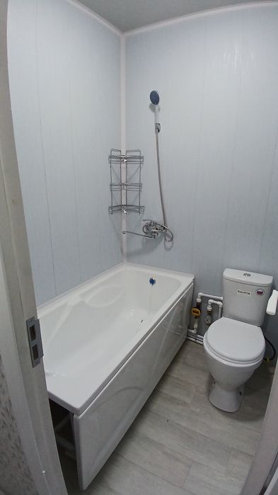 Продается 1комната в общежитие 1 этаж кирпичный дом, 18 автопарк рядом