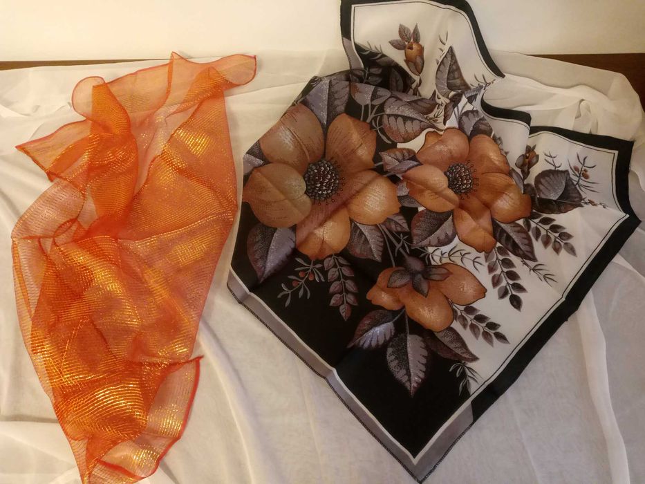 Шарфы накидки по 30 тыс сумов(украшения отдам БЕСПЛАТНО)