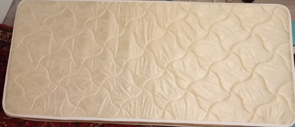 Матрас пружинный