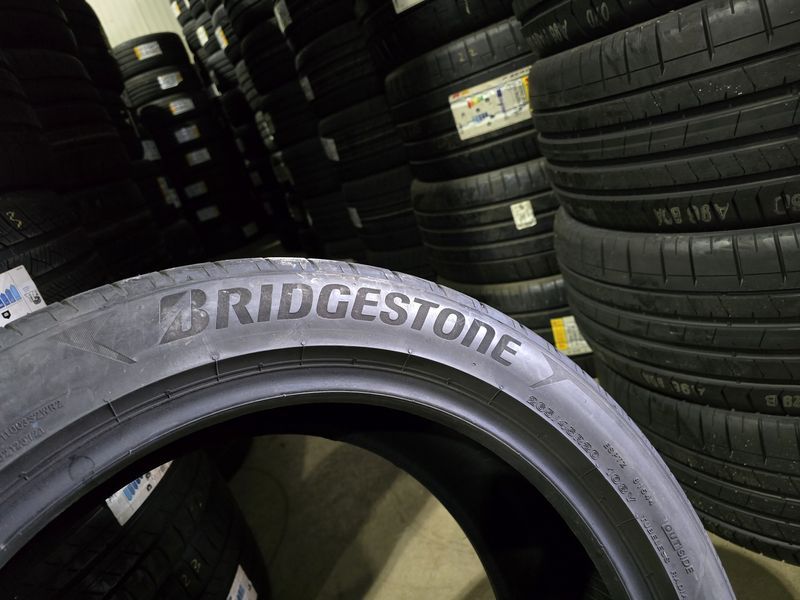 295/40/20//265/45/20 BRIDGESTONE