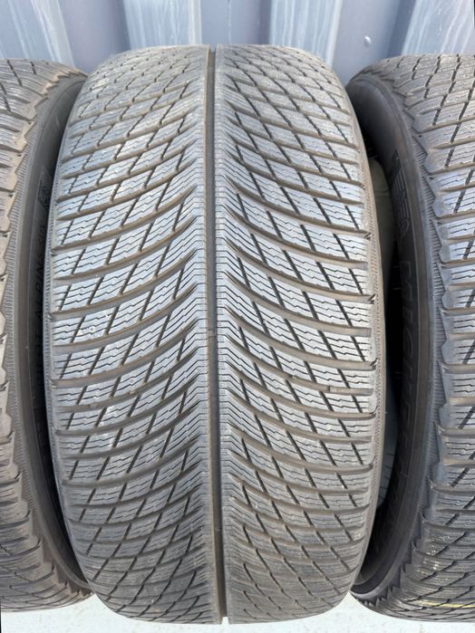 285/45/R21+315/40/R21 Michelin Pilot Alpin 5 SUV