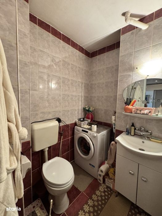 Apartament 4 camere, 80 mp, zona Central