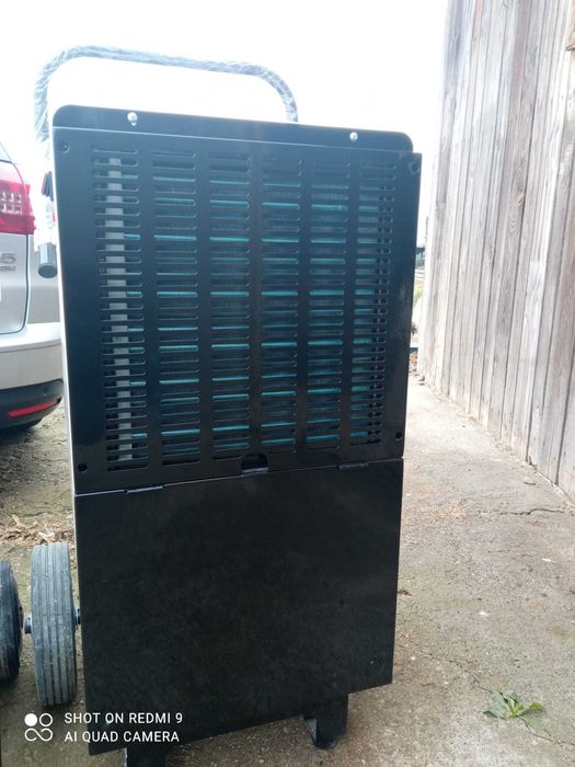 Dezumidificatoar de inchiriat / uscator/sape tencuieli zugravit vopsit