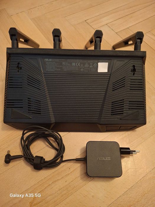 Router ASUS model RT-AC87U