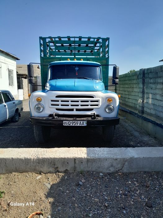 Zil 130 sotiladi