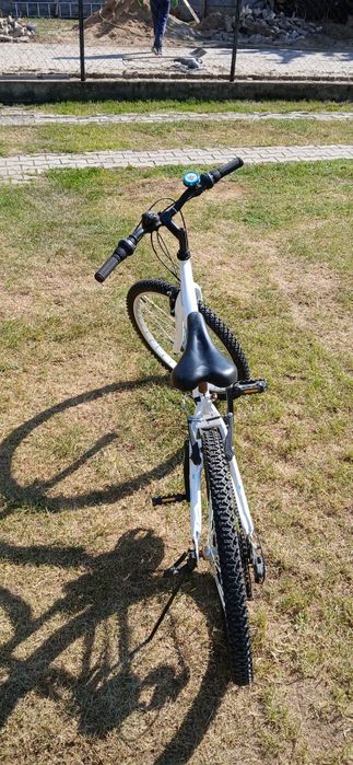 Vând bicicleta 24 inch