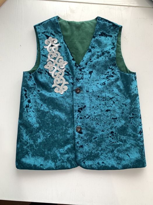Жилетка ручной работы