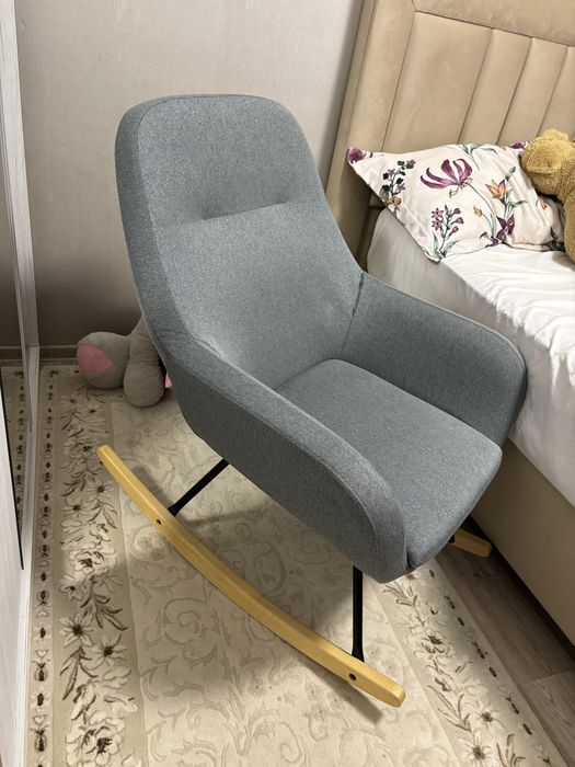 Scaun Balansoar Gri Inchis