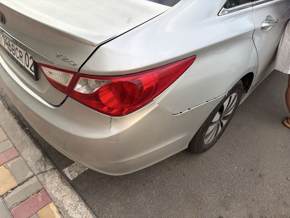 Автомобиль хюндай соната