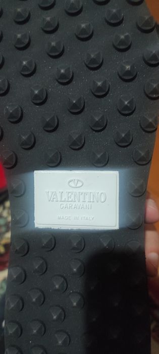 Крассовки Valentino