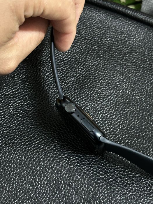 Продам Apple Watch 8 45мм Срочно!!!