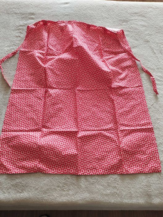 Селски престилки,Шапки за бакалавър.