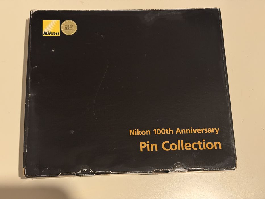 Colecție rară Pin-uri Nikon 100th Anniversary - Nr. 2269