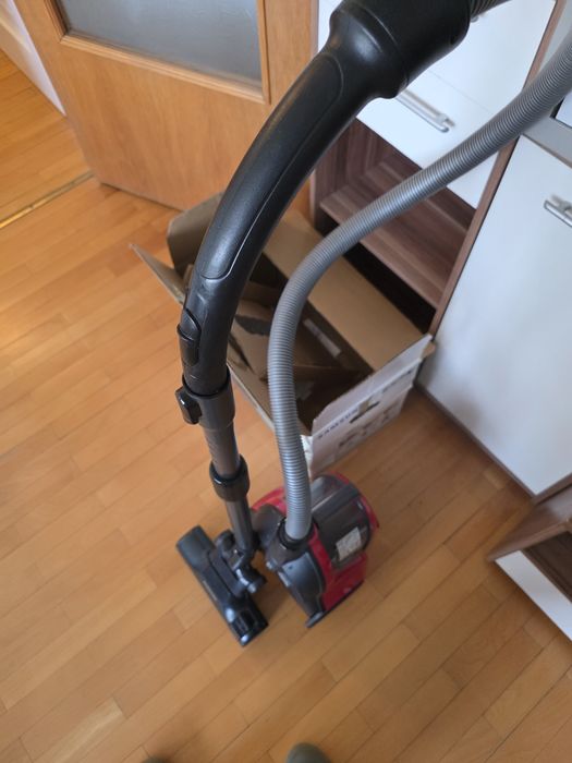 Samsung Aspirator în stare perfectă de funcționare.