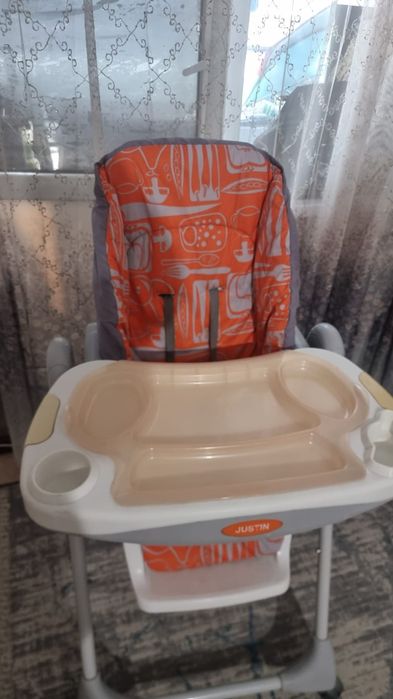 Продам детский столик