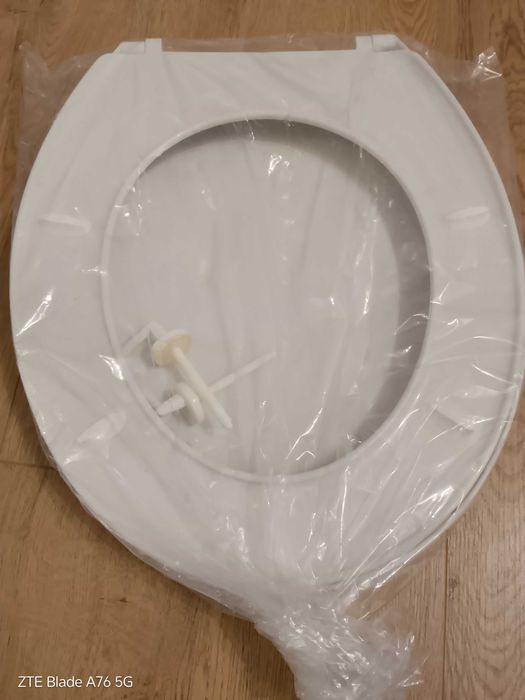 Седалка и капак за тоалетна чиния Fayans.