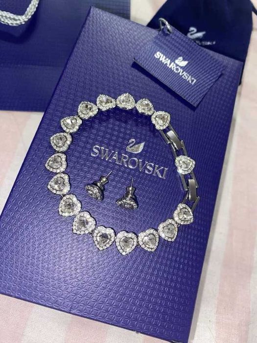 Set Swarovski Angelic Inimioare Argintii - Colier/Bratara/Cercei