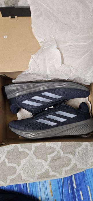 Маратонки ADIDAS