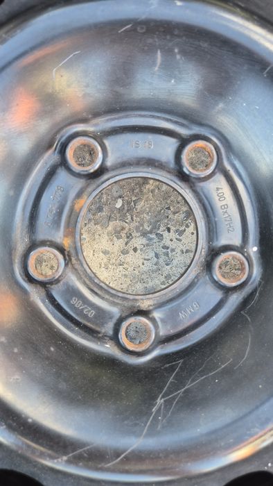 Резервна гума /ПАТЕРИЦА/ БМВ 5/120 BMW e60,e83,e90,x3 5x120

Употребяв