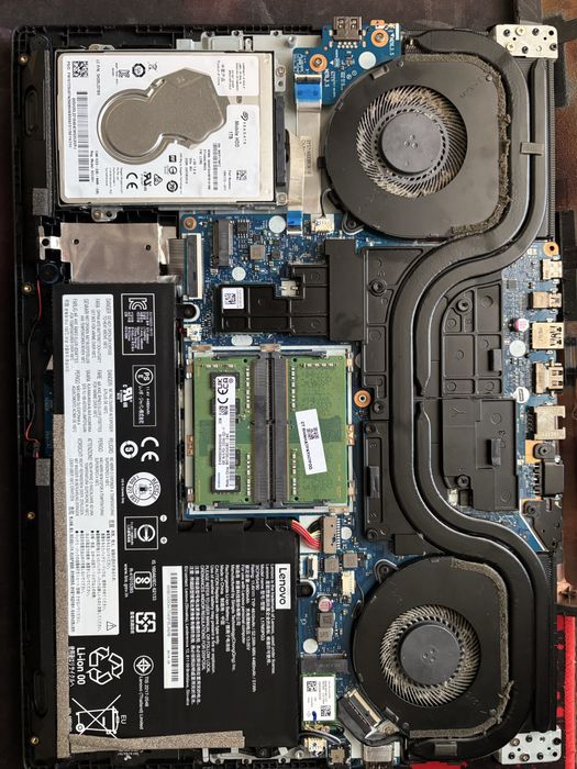 Laptop Lenovo Legion pentru piese