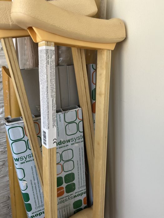 Продам костыли из дерева!