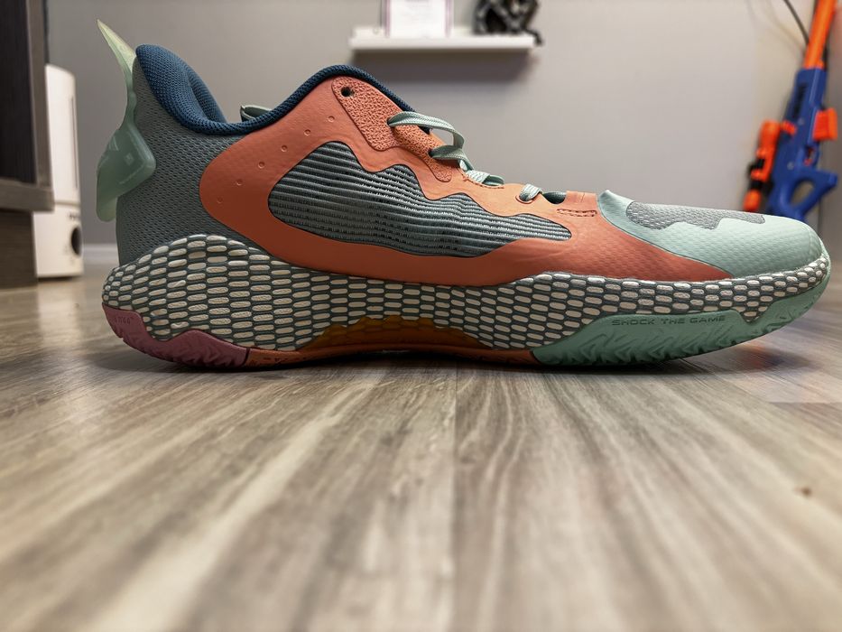Баскетбольные кросовки Anta SHOCK WAVE 5 team версия