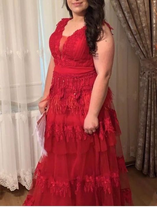 Дамска рокля с камъни