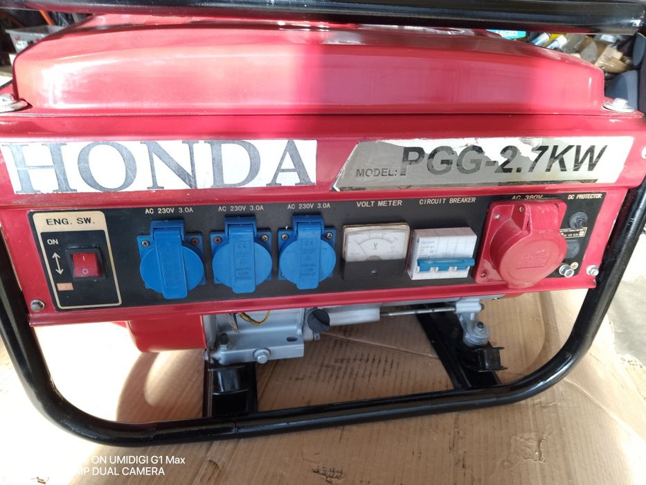 Vând generator de curent honda