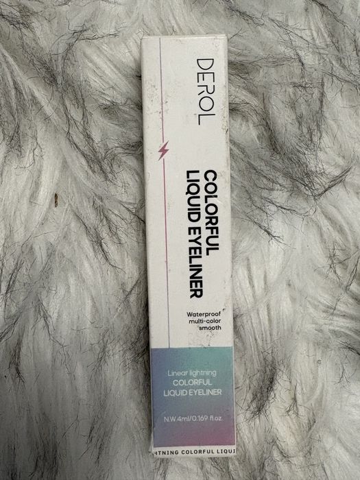Eyeliner Lichid DEROL Albastru Mat "Linear Lightning"