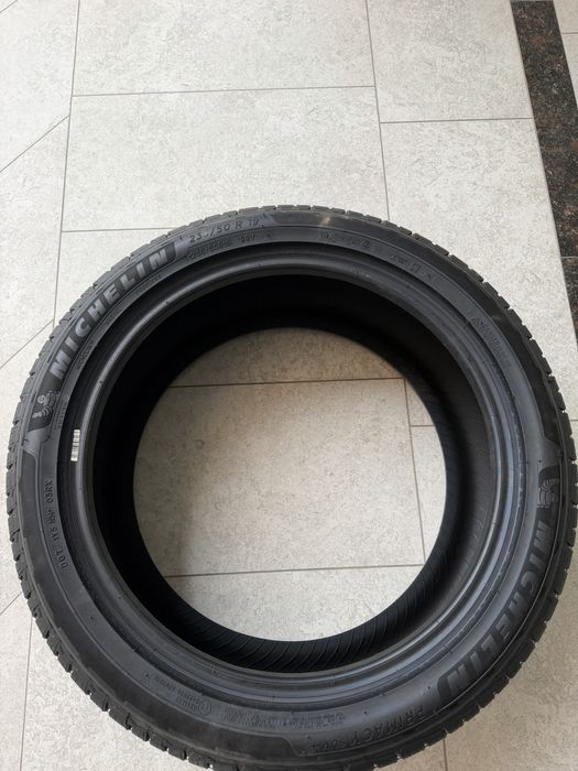 Mechelin 235/50 R-19