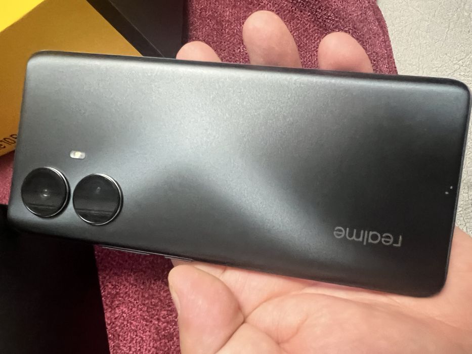 Realme 10 pro + (12/256)