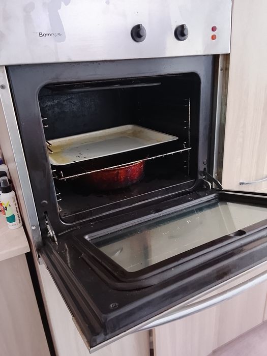 Духовка. Б/у. Рабочая