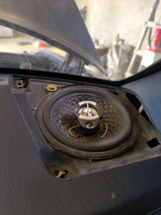 Колонки до дешевке отдам