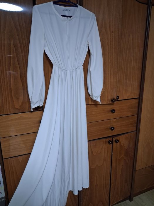 Көйлек, шалбар, қажекей сатылады.