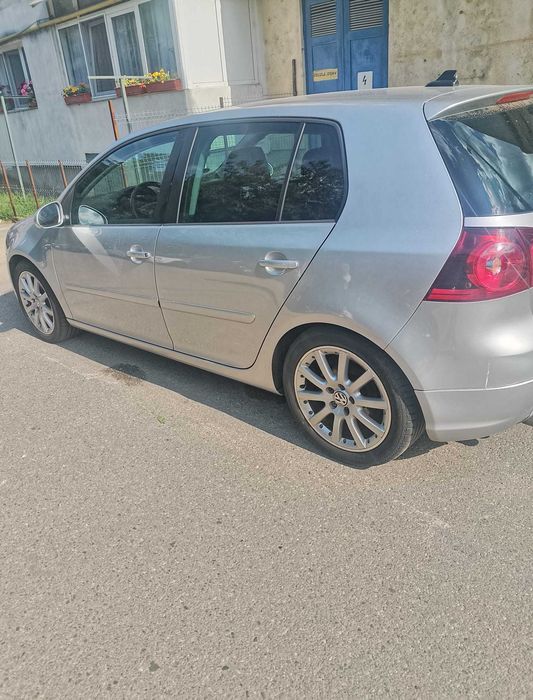 Vând VW Golf 5 motor 2.0 diesel, 140 cp