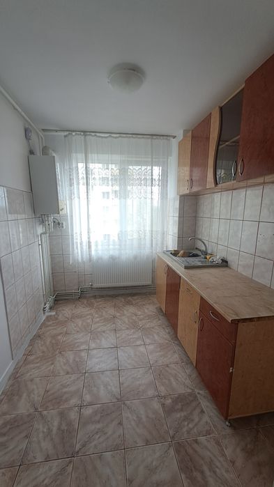 Apartament 2 camere semidecomandat