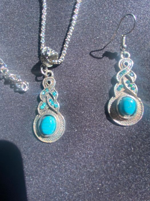 Дамски комплект цвят сребро