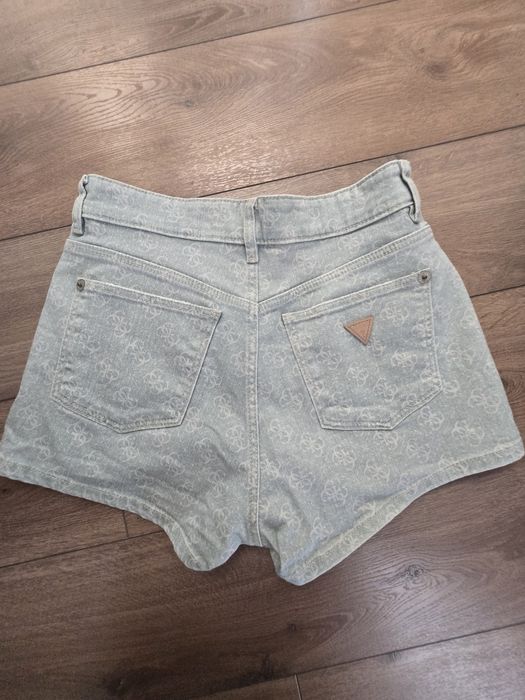 Къси дънкови панталони Guess 26номер