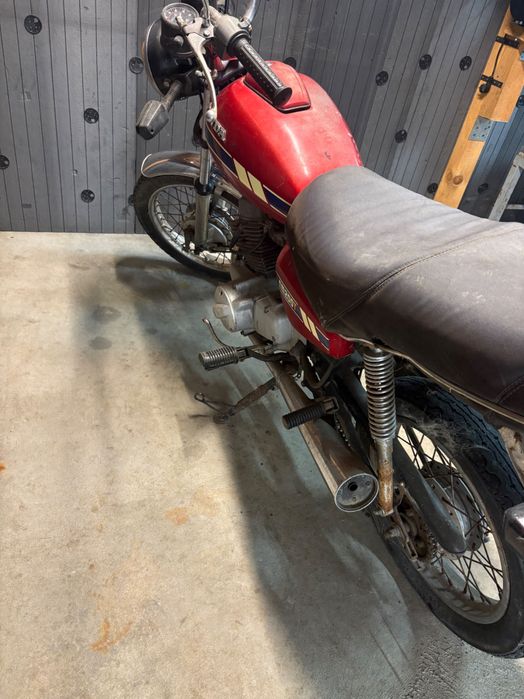 Motocicletă Honda, am fabricație 1979, funcționează bine